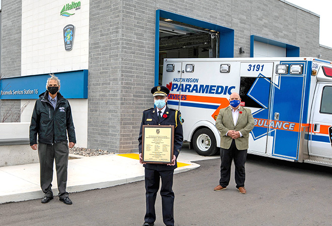 Photo of Regional Chair Gary Carr, Paramedic Services Chief Greg Sage and Ward 3 Regional Councillor Mike Cluett at the official opening of Paramedic Services Station #16 in Milton.