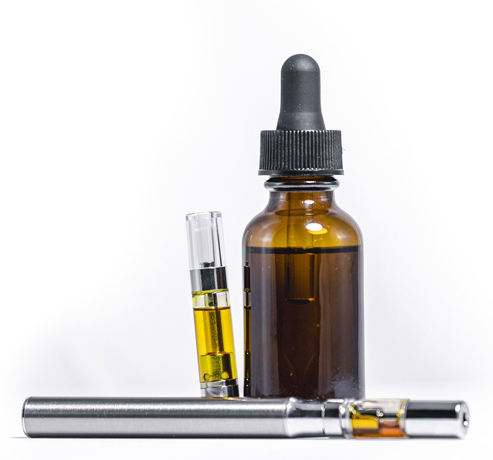Electronic smoking unit with refillable cartridge and e-liquid. 
